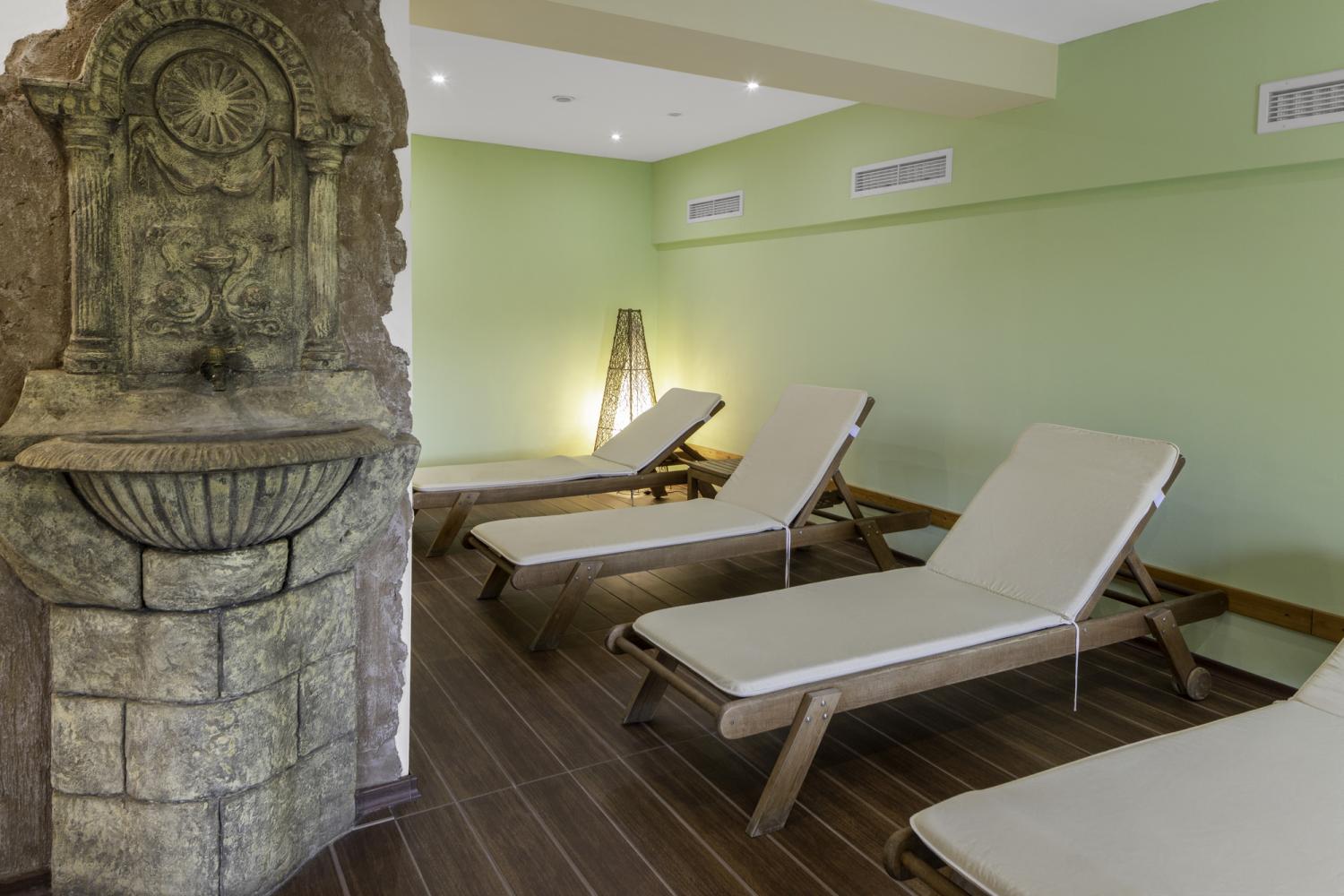 Relax & Wellness Relax & Wellness
